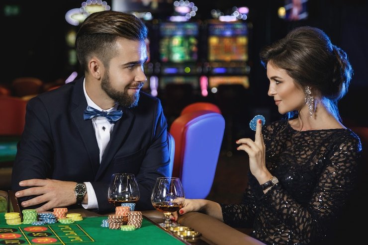 Pengguna bermain live casino melalui perangkat mobile dengan tampilan interaktif di mexwin89